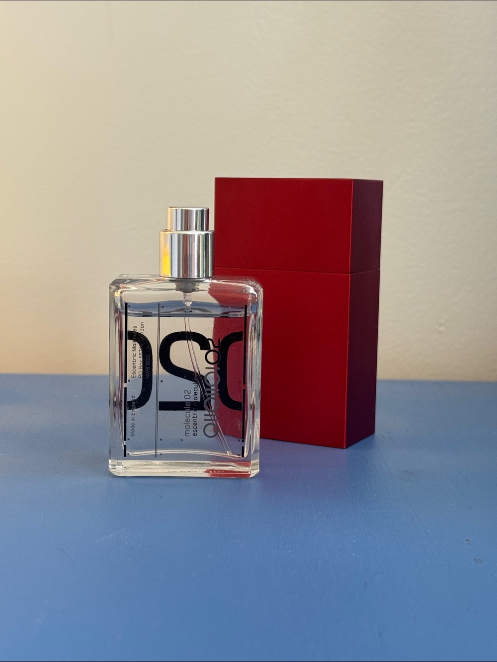 Escentric Molecules Molecule 02 Perfume with Red Box